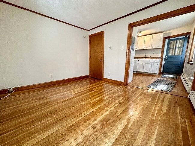 Foto del edificio - 37 R Cottage St