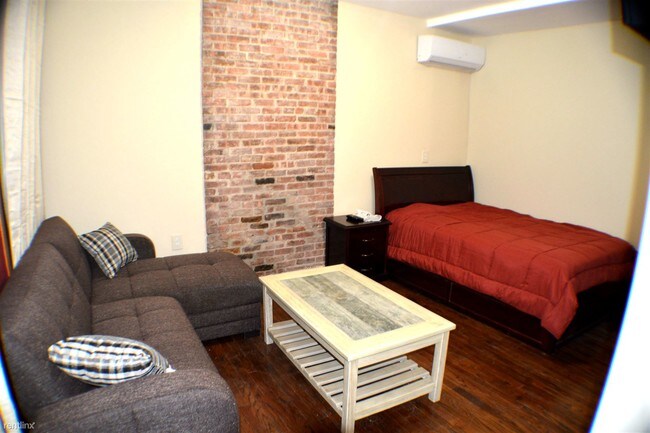 Foto del edificio - 3818 Crescent St