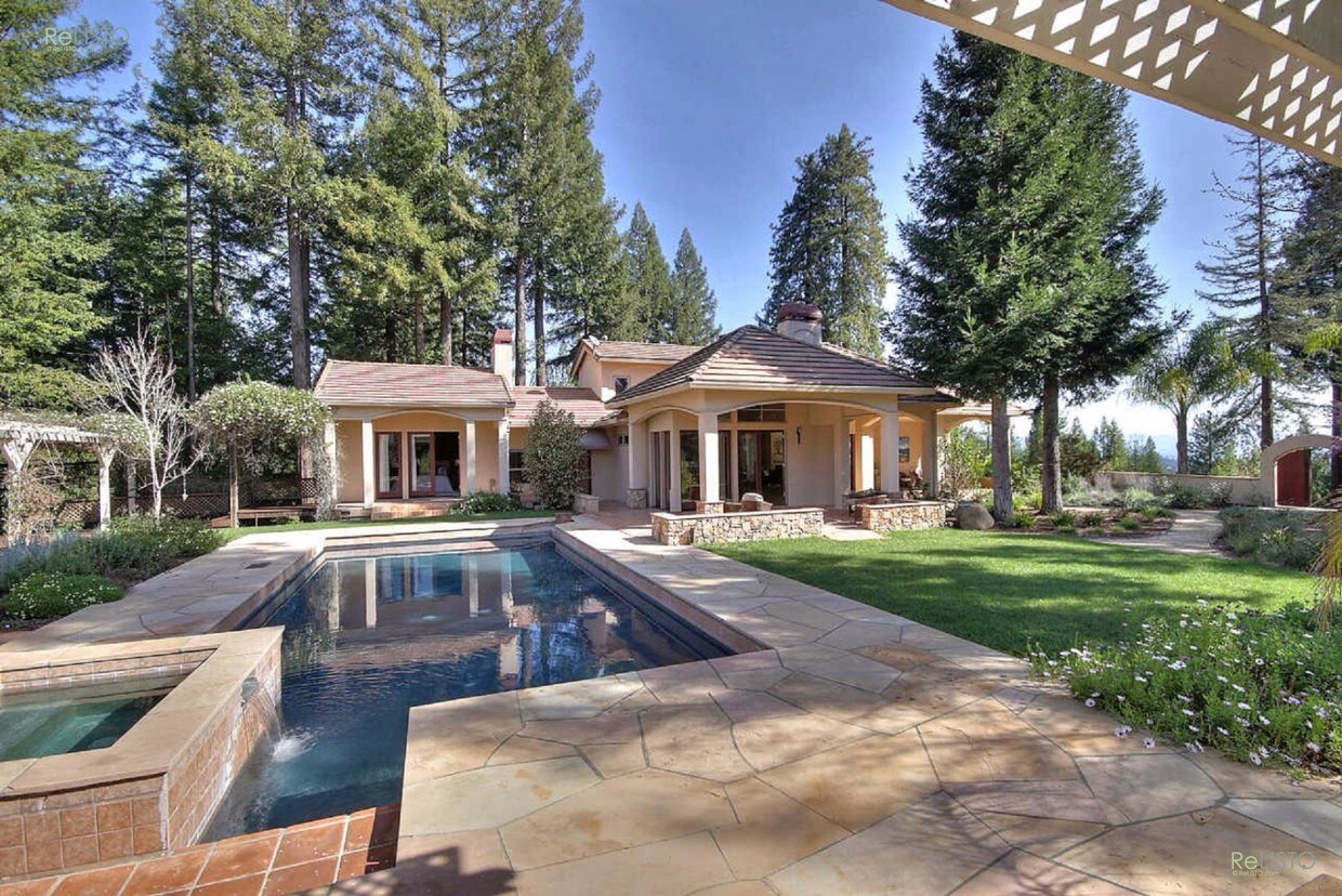 Foto principal - 140 Marigold Ln