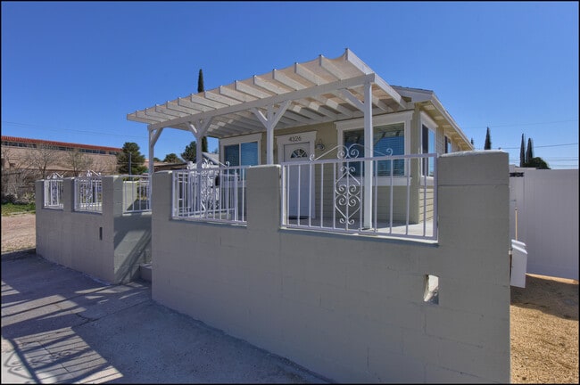 Building Photo - 4326 Manchester Ave