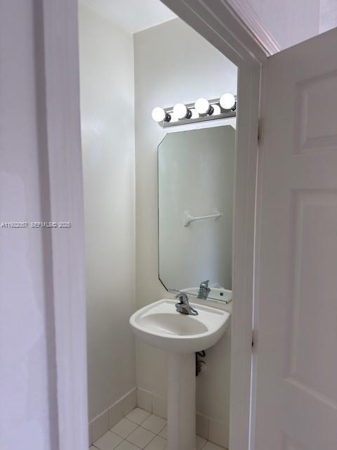 Building Photo - 677 NW 42nd Ave