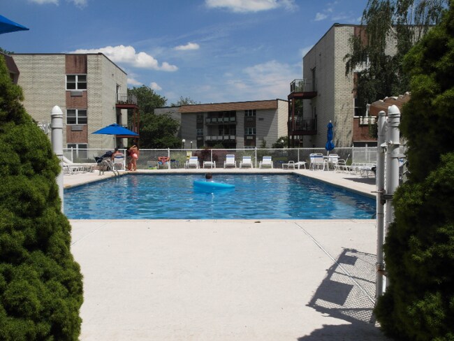 Foto del edificio - 1111 River Rd