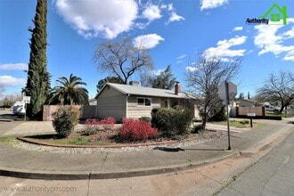 Building Photo - 3909 Mercury Dr