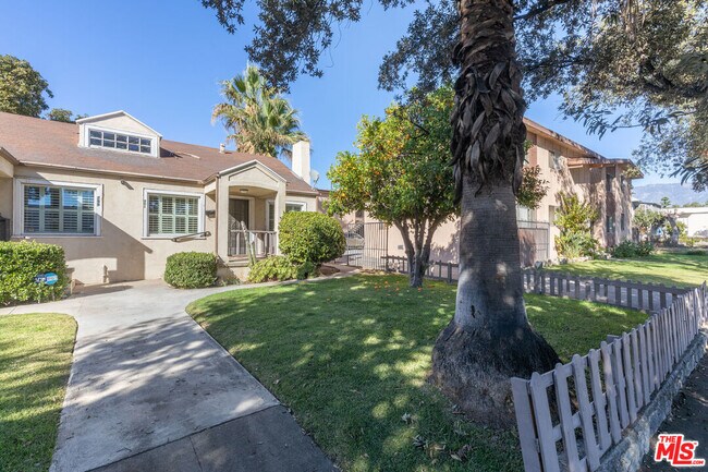 Building Photo - 801 N Orange Grove Blvd