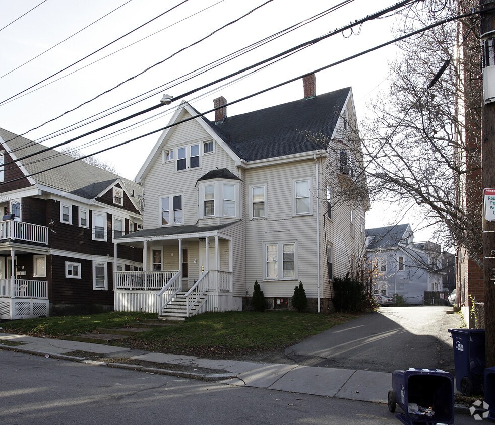 Primary Photo - 49 Gardner St