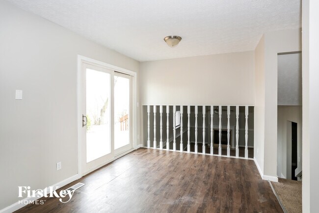 Foto del edificio - 560 Corral Gate Ct