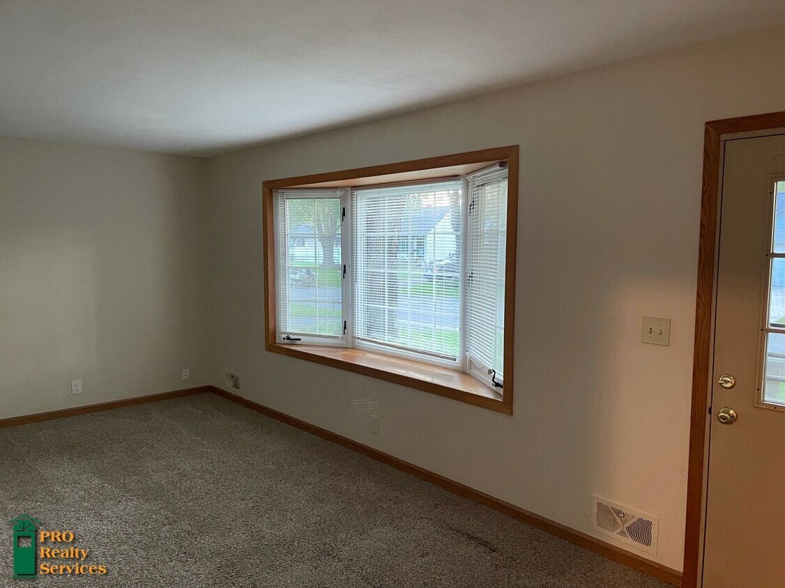 Primary Photo - 4 Bedroom Home with Large Yard
