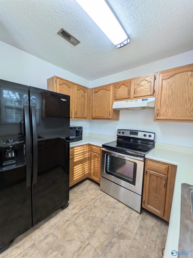 Building Photo - 221 Knox Creek Trail NW