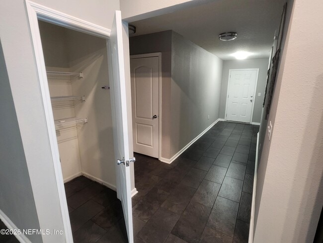 Building Photo - 11486 Tiburon Dr