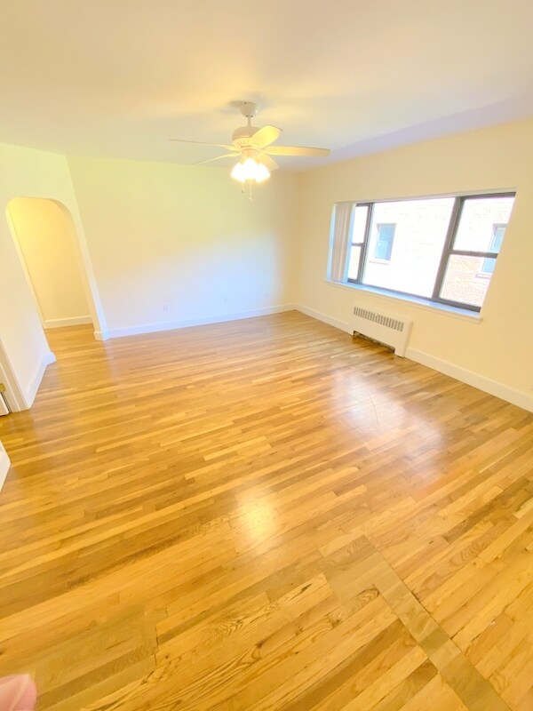 Foto del edificio - 106 Longwood Ave
