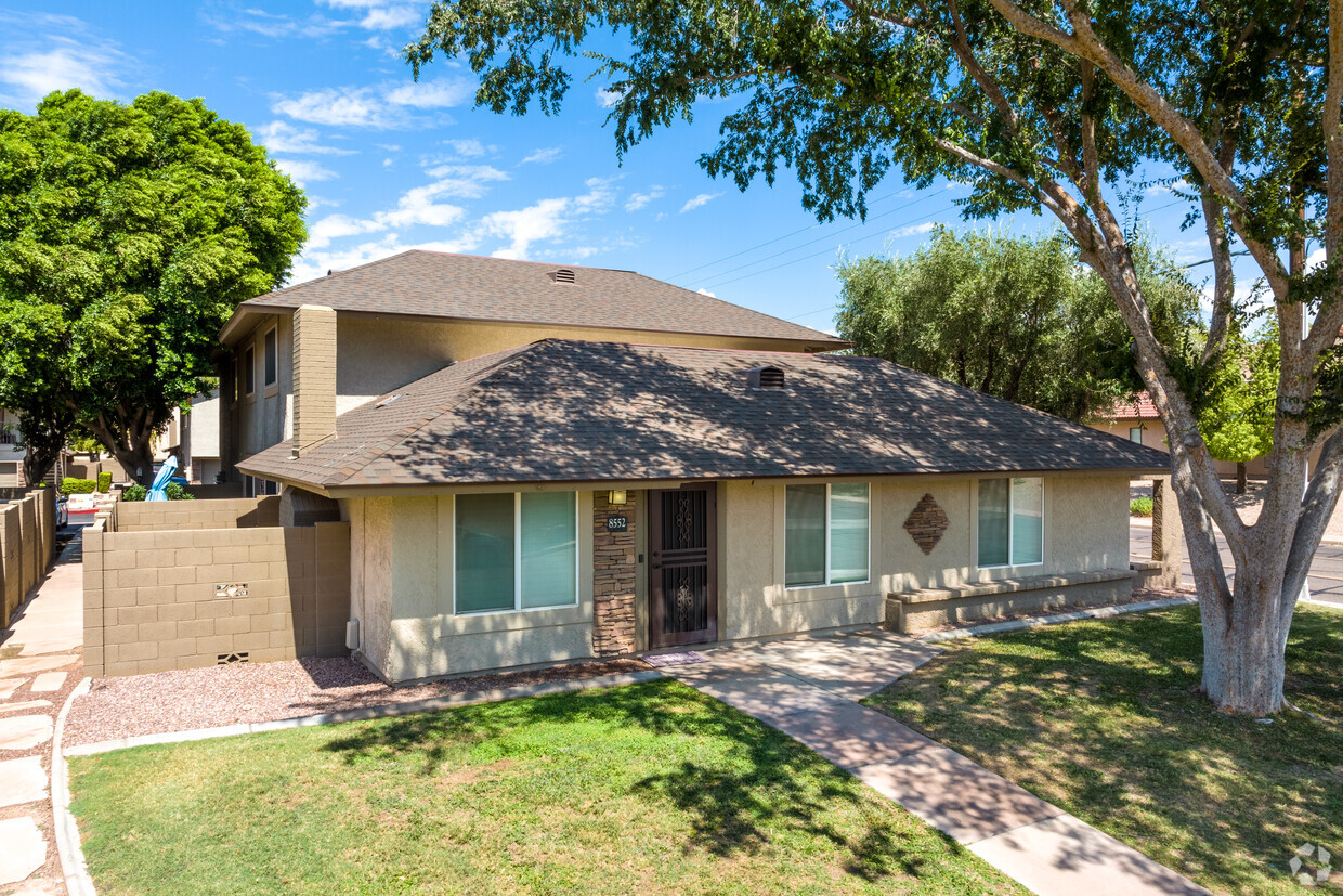 Primary Photo - Scottsdale Villas