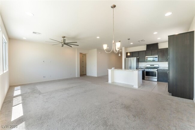 Building Photo - 10771 W Canary Blossom Ave