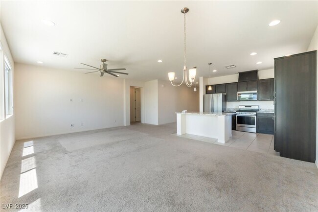 Foto del edificio - 10771 W Canary Blossom Ave