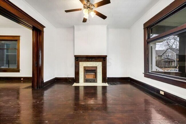 Foto del edificio - 888-890 Studer Ave