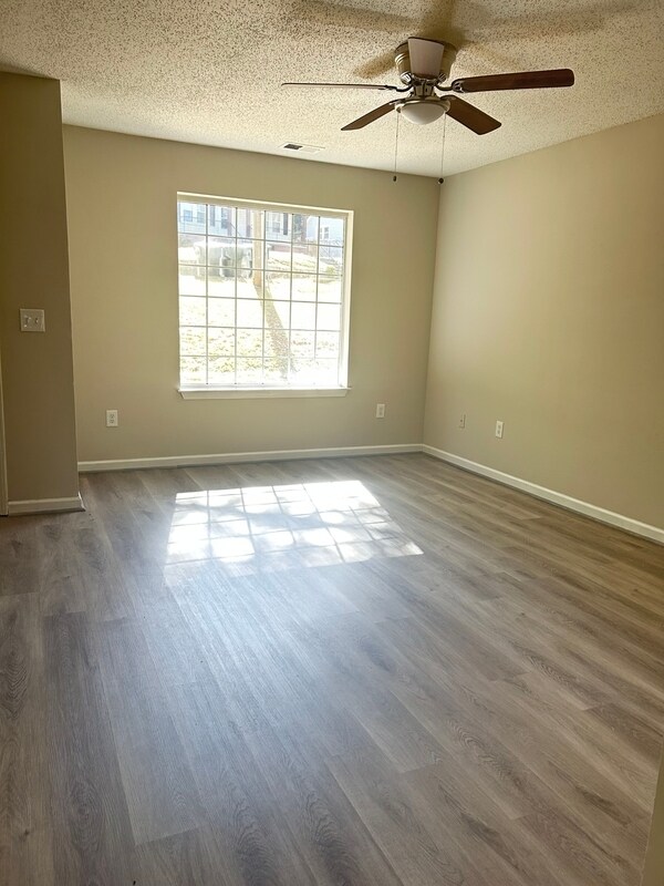 Foto del edificio - 21B 1st St