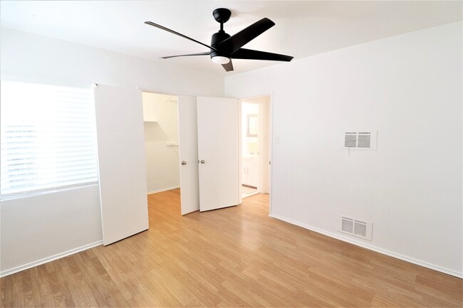 Building Photo - 4100 W McFarlane Ave