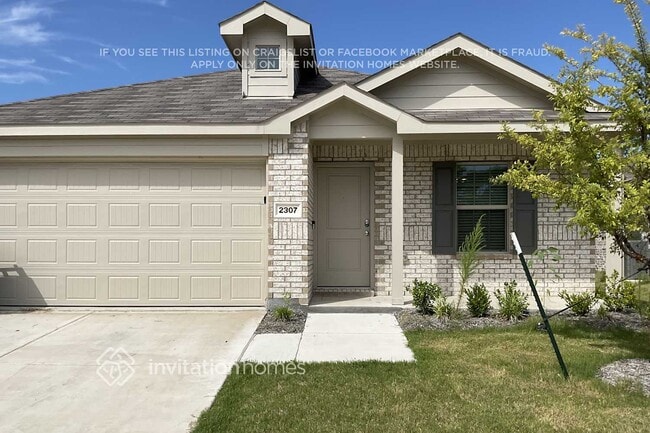 Building Photo - 2307 Ava Dr
