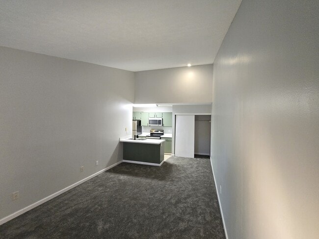 Building Photo - Bairsford Place Apartments