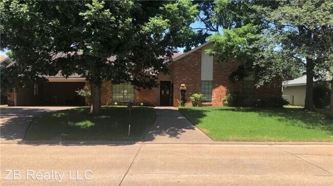 Foto del edificio - 3 br, 2 bath House - 813 Terra Ave