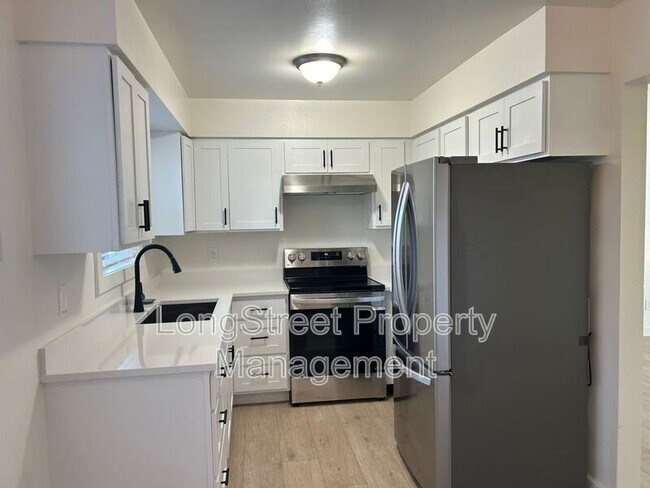 Foto del edificio - 11380 SW Greenburg Rd