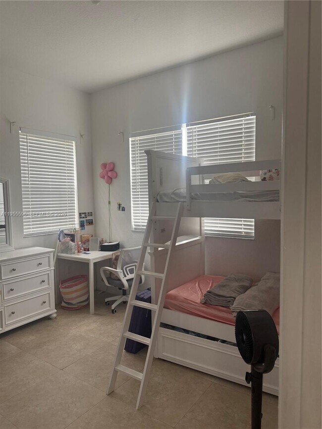 Foto del edificio - 14602 SW 11th St