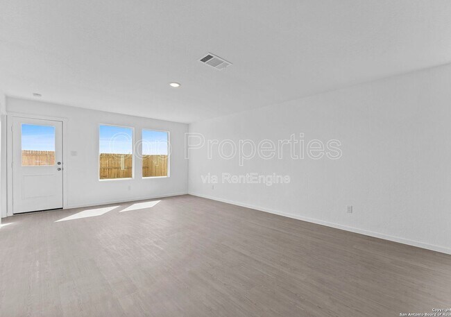 Foto del edificio - 3785 Swift Fox Rd