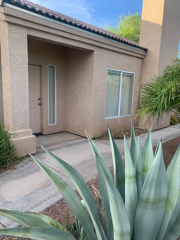 Primary Photo - Active Adult Gated Golf Community