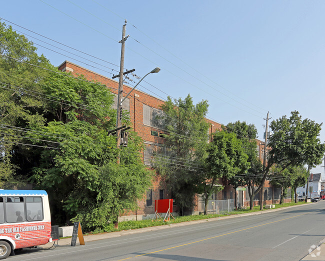 Building Photo - Dundurn Lofts
