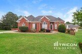 Foto principal - 2564 Oak Creek Ln