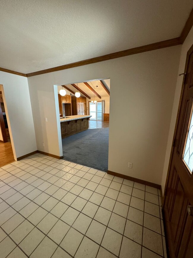 Building Photo - 23702 Bruella Rd