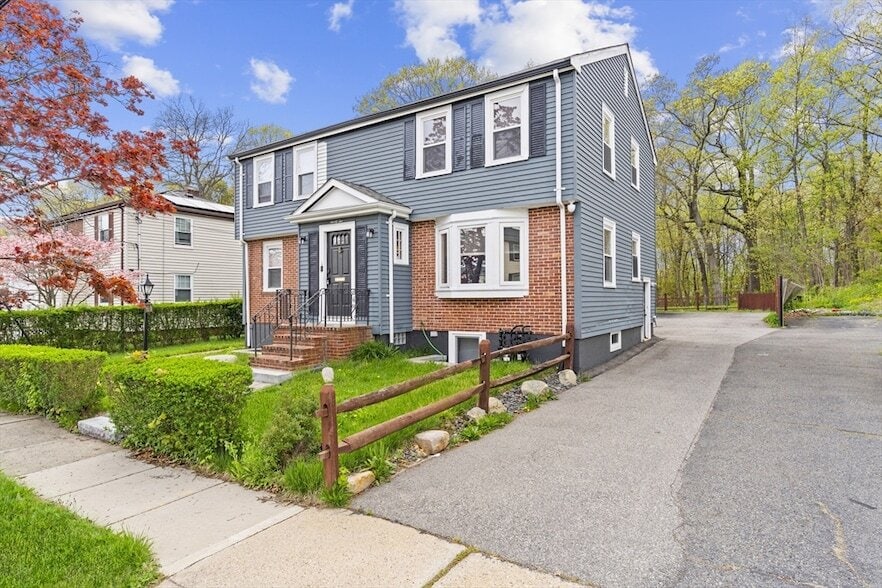 Photo - 92 Gladeside Avenue Unit 1