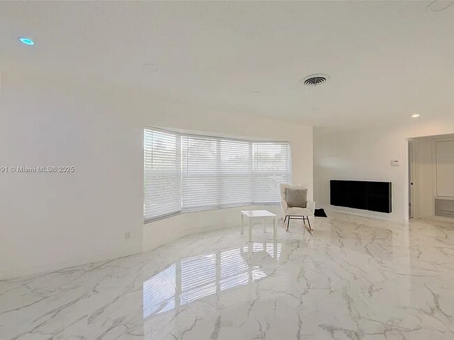 Foto del edificio - 5030 NW 41st Ct