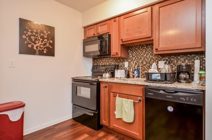 Primary Photo - 2 bedroom in Kalamazoo MI 49006