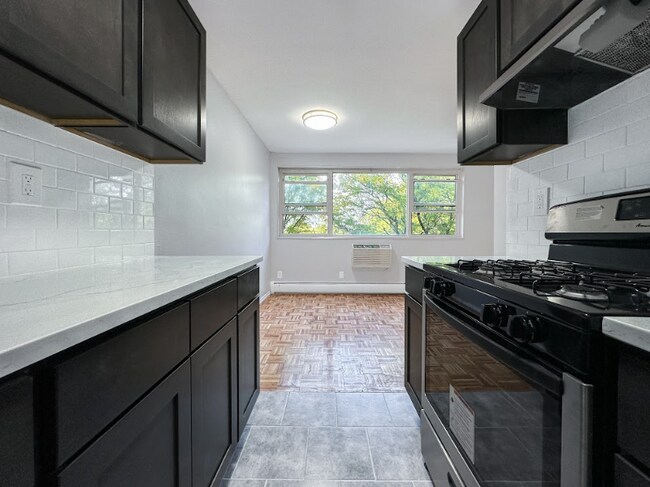 Foto del edificio - 350 Elmora Ave