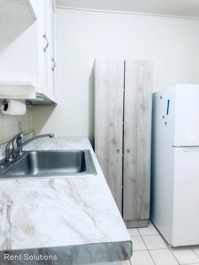 Foto del edificio - 3 br, 1 bath House - 2417 11th St N