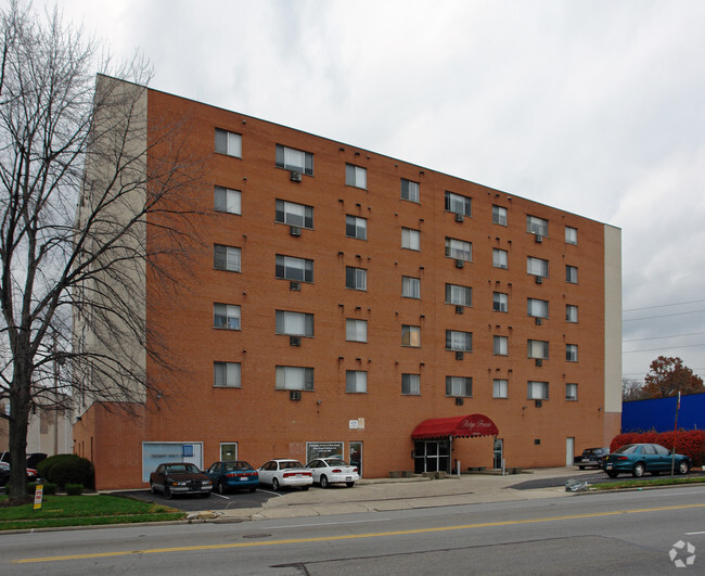 Building Photo - Ridge House
