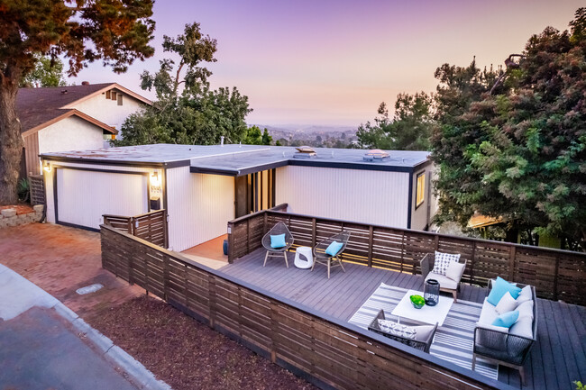 Building Photo - 8568 Boulder Dr