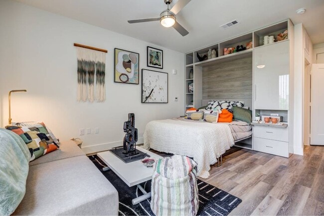 Building Photo - The Shoal