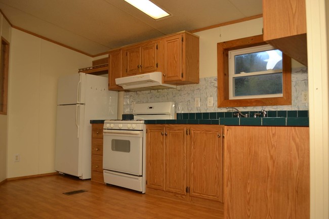 Foto del edificio - 3683-3701 Galway Rd