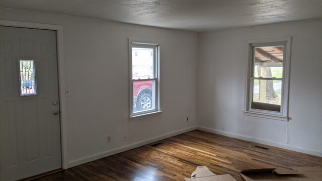 Foto del edificio - 5006 New Chapel Rd