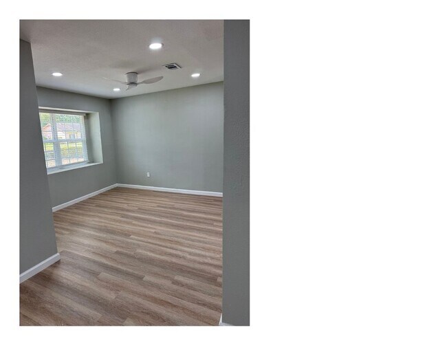 Foto del edificio - 915 Kingsbridge Rd