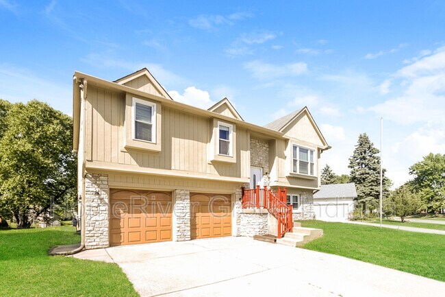 Building Photo - 5856 Echo Way