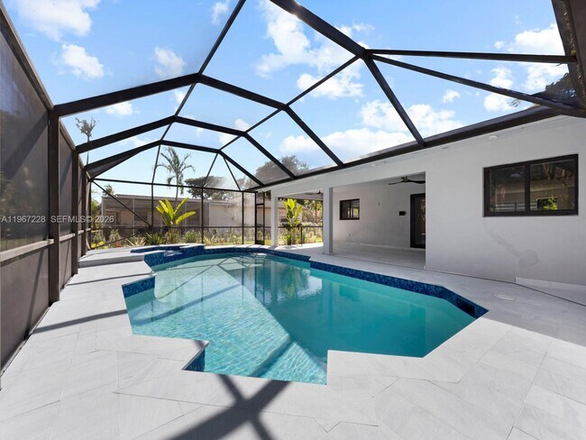 Foto del edificio - 2537 NW 116th Terrace