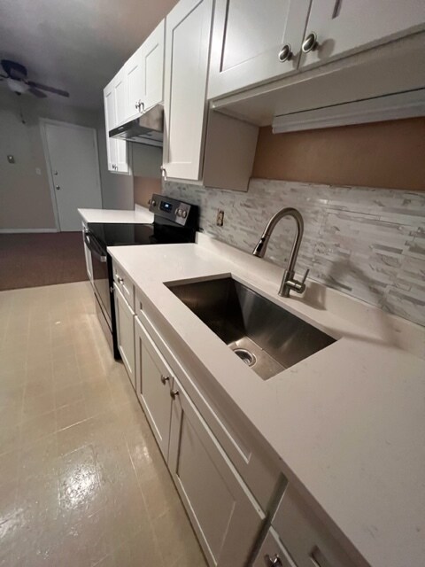 Building Photo - 207 Samoset St