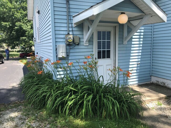 Foto del edificio - 2-bed home across from Glenn Park!