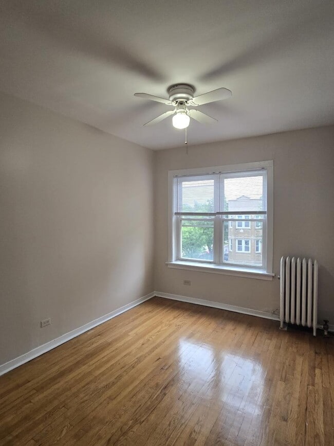 Building Photo - 4254 N Mozart St
