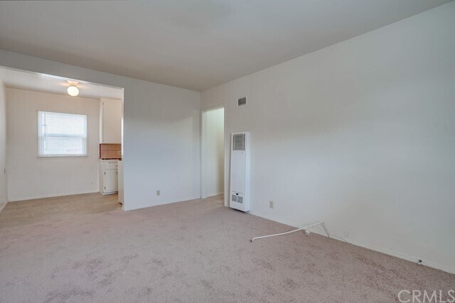 Building Photo - 1044 W 7th St