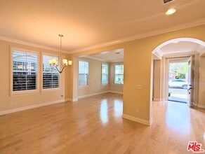 Building Photo - 1230 Wisteria Ave