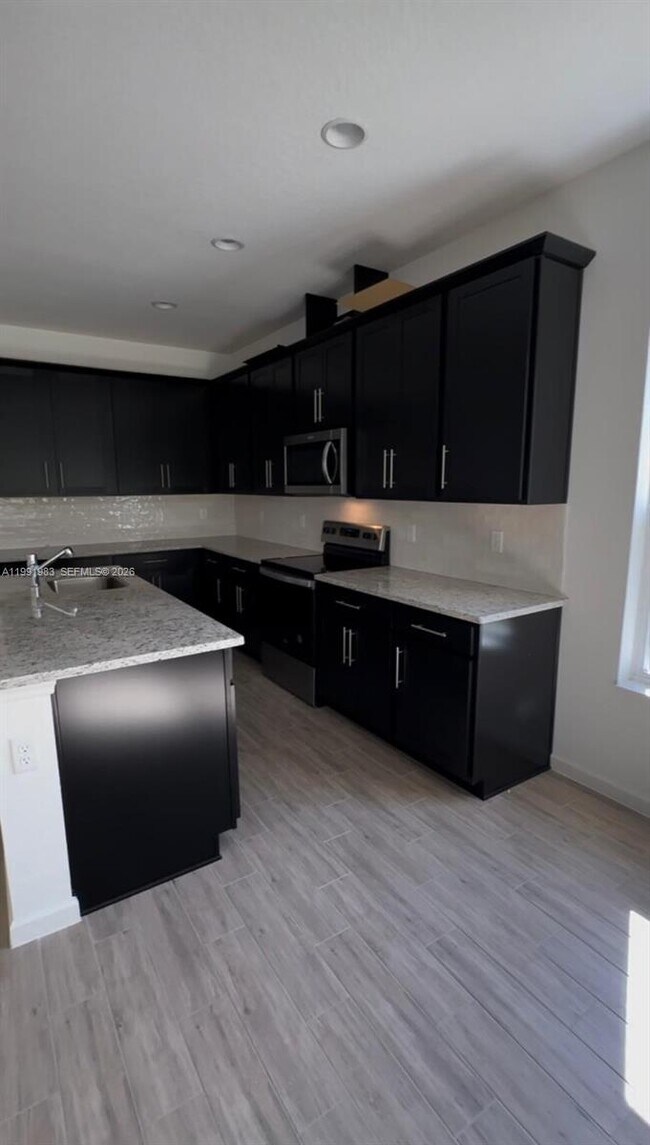 Foto del edificio - 1034 Chelan Falls Dr