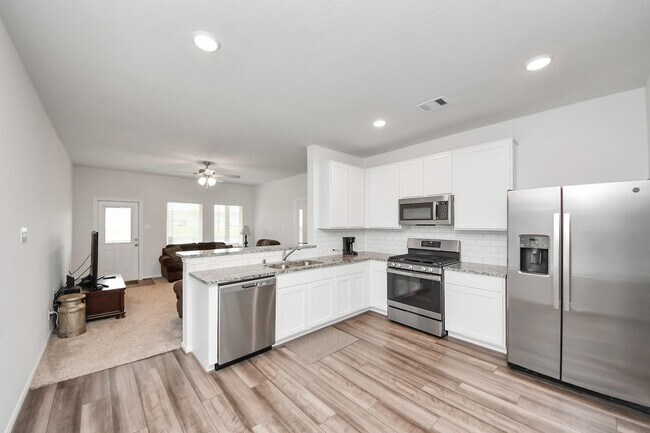 Foto del edificio - 1110 Bending Trl Dr